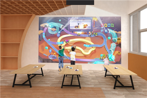 墻面互動投影:展廳內光影動態交錯。插圖