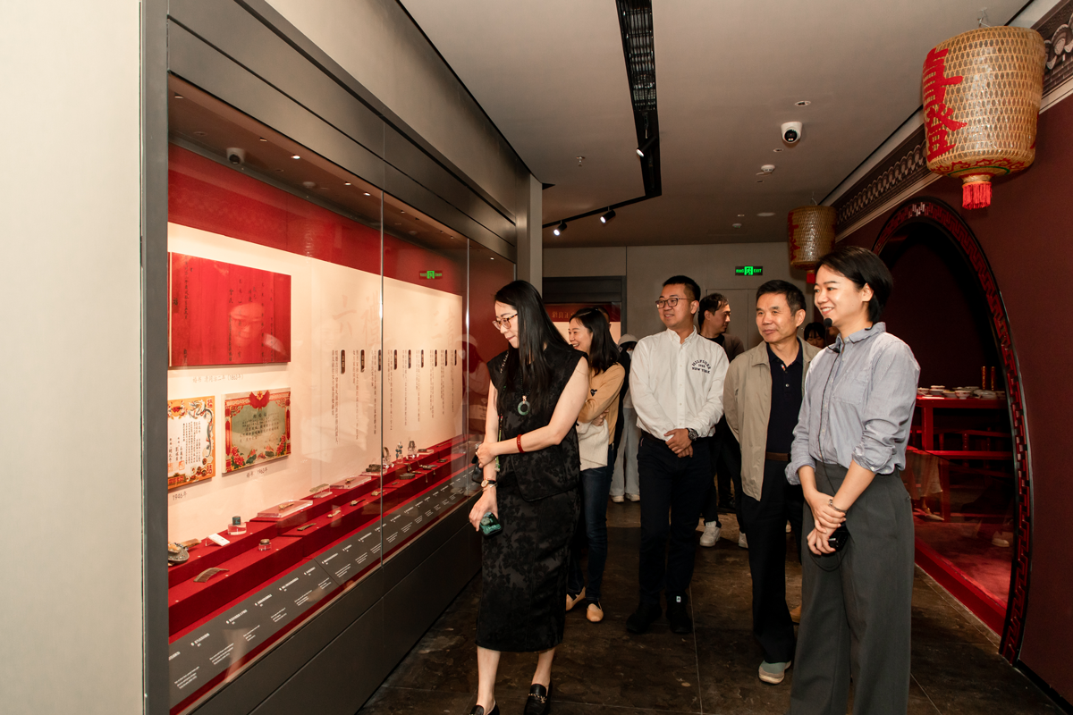 “大灣區(qū)企業(yè)博物館之旅” 巖星一行赴臻寶博物館調(diào)研交流插圖(5)